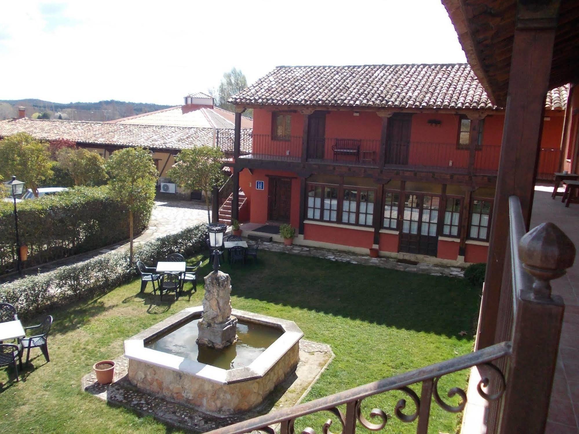 Hotel Los Rastrojos Aranda de Duero Exteriér fotografie
